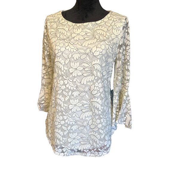💖Elle Womens Floral Lace Bell Sleeve Top Medium - Picture 1 of 6